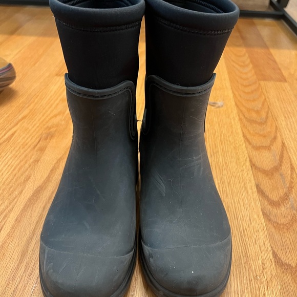 - Ugg Droplet Mid boots - Picture 5 of 6